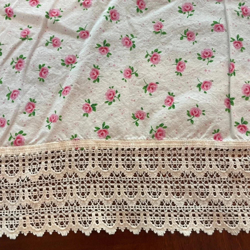 Rose Floral Tablecloth Rectangle Size 60x46 White Lace Trim Cottagecore DIY